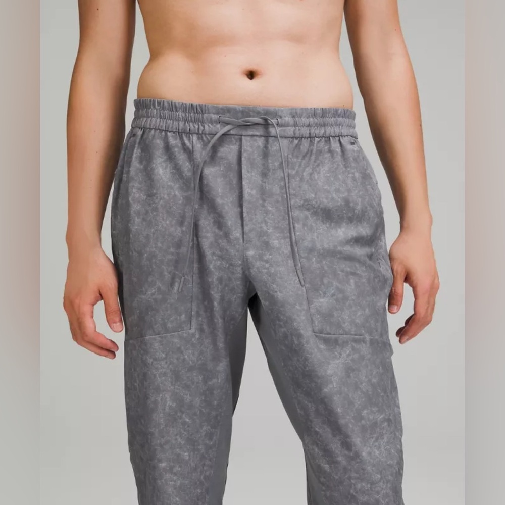 Lululemon Men’s License to Train Pants XXL